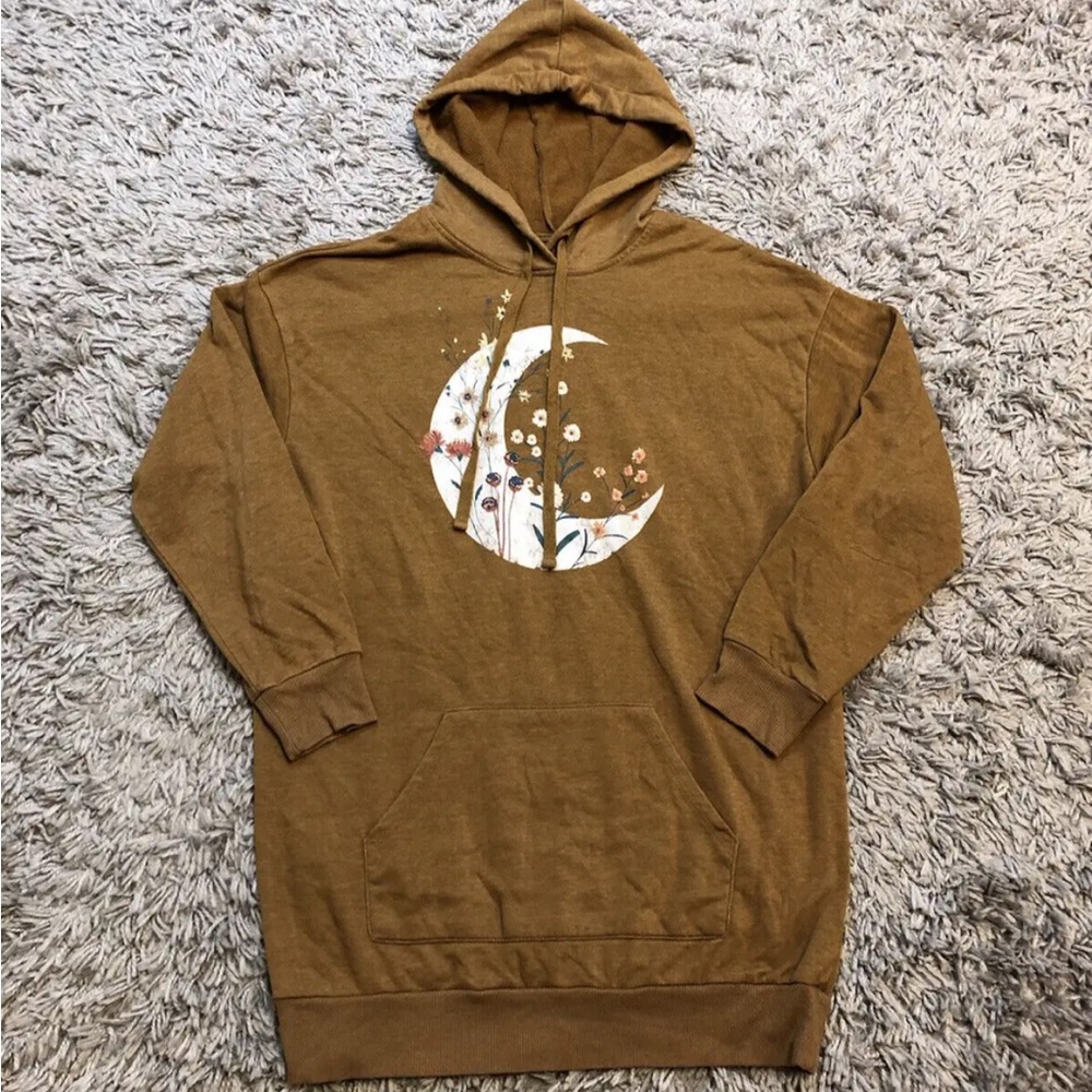 ISO No Boundaries Oversized Hoodie Moon Floral
